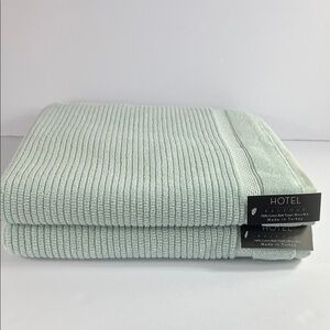 Hotel Balfour Bath Towels Light Blue Soft Ribbed Turkish Cotton Set of 2 NEW